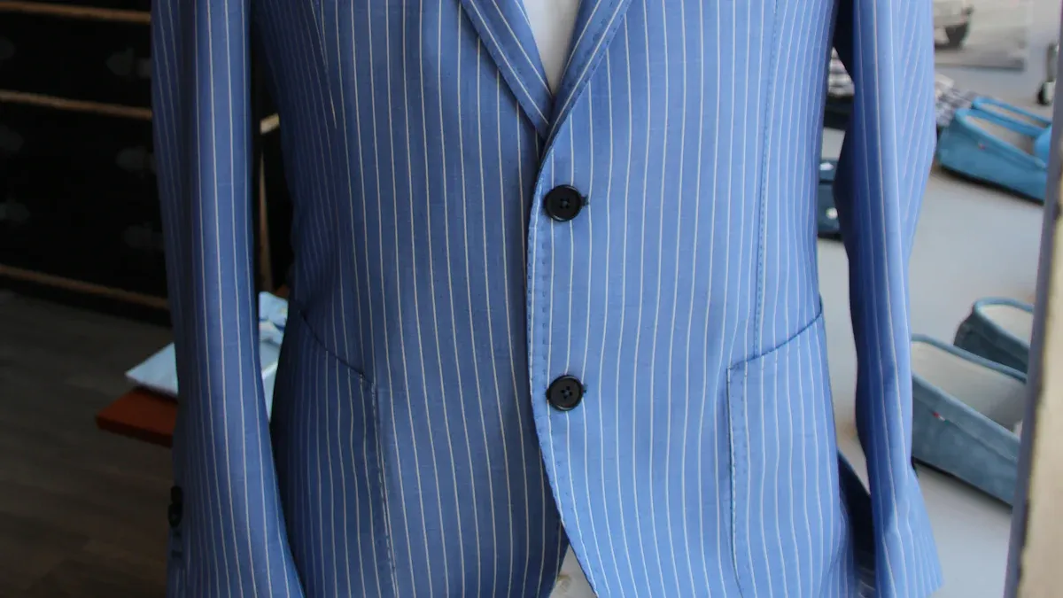 What to Wear With a Seersucker Jacket