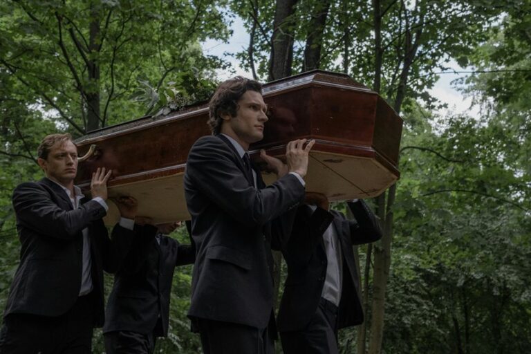 appropriate funeral attire question
