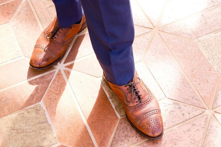 avoid black shoes blue