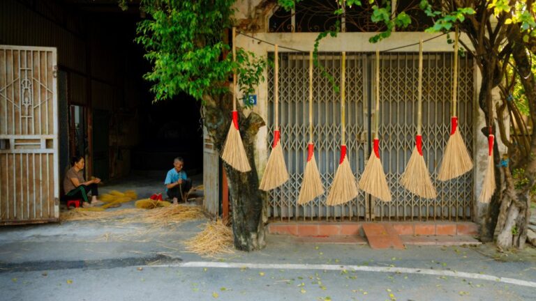 best large area brooms