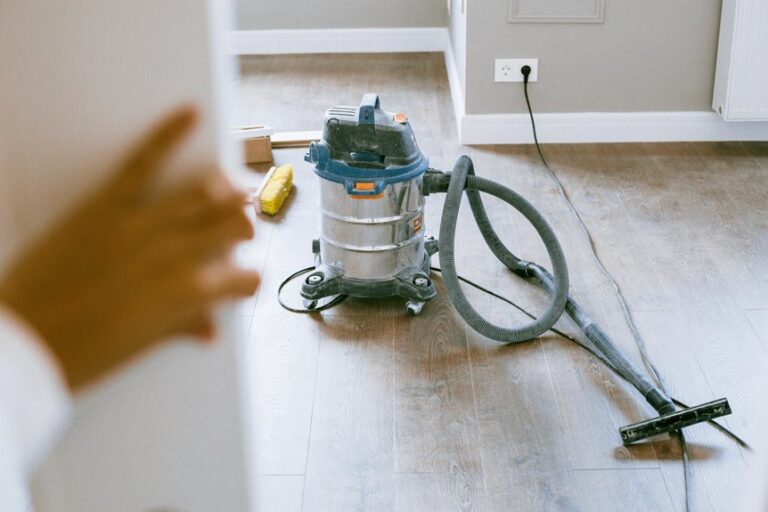 commercial upright vacuum review
