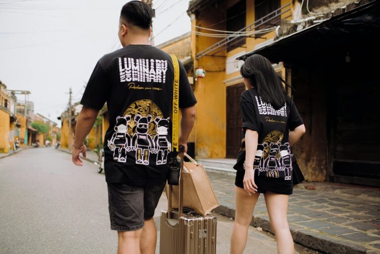 create distressed sleeveless tee