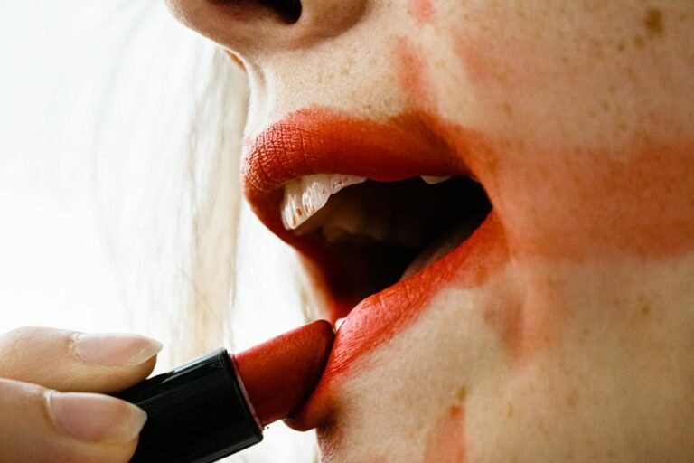 lipstick smudge fix