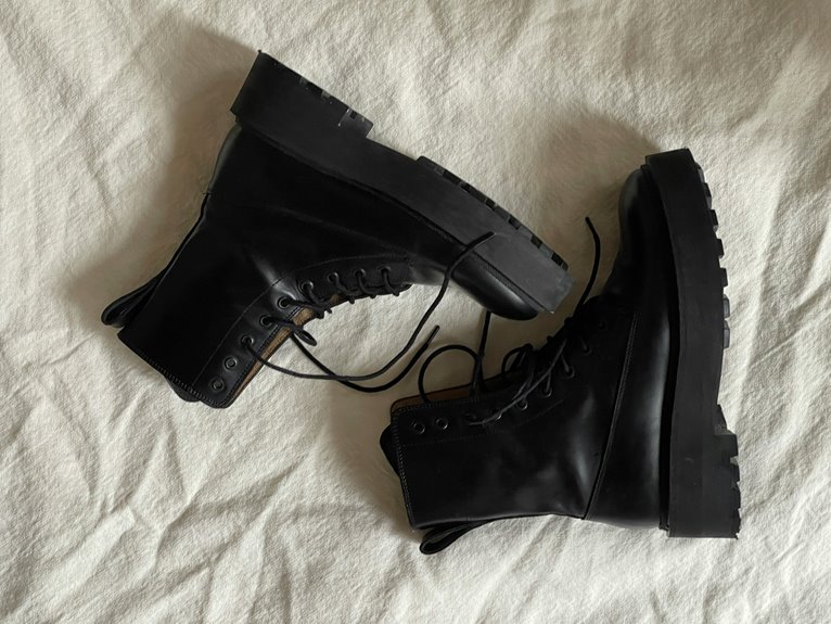 step by step boot lacing