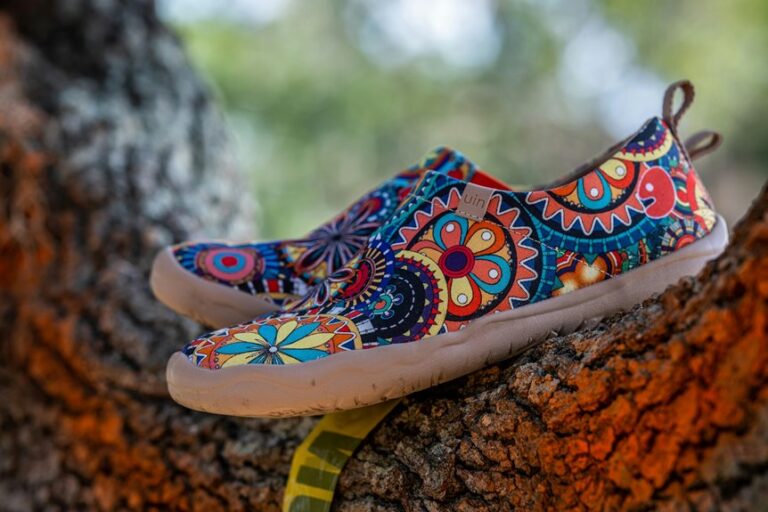 wide toe box dress shoes
